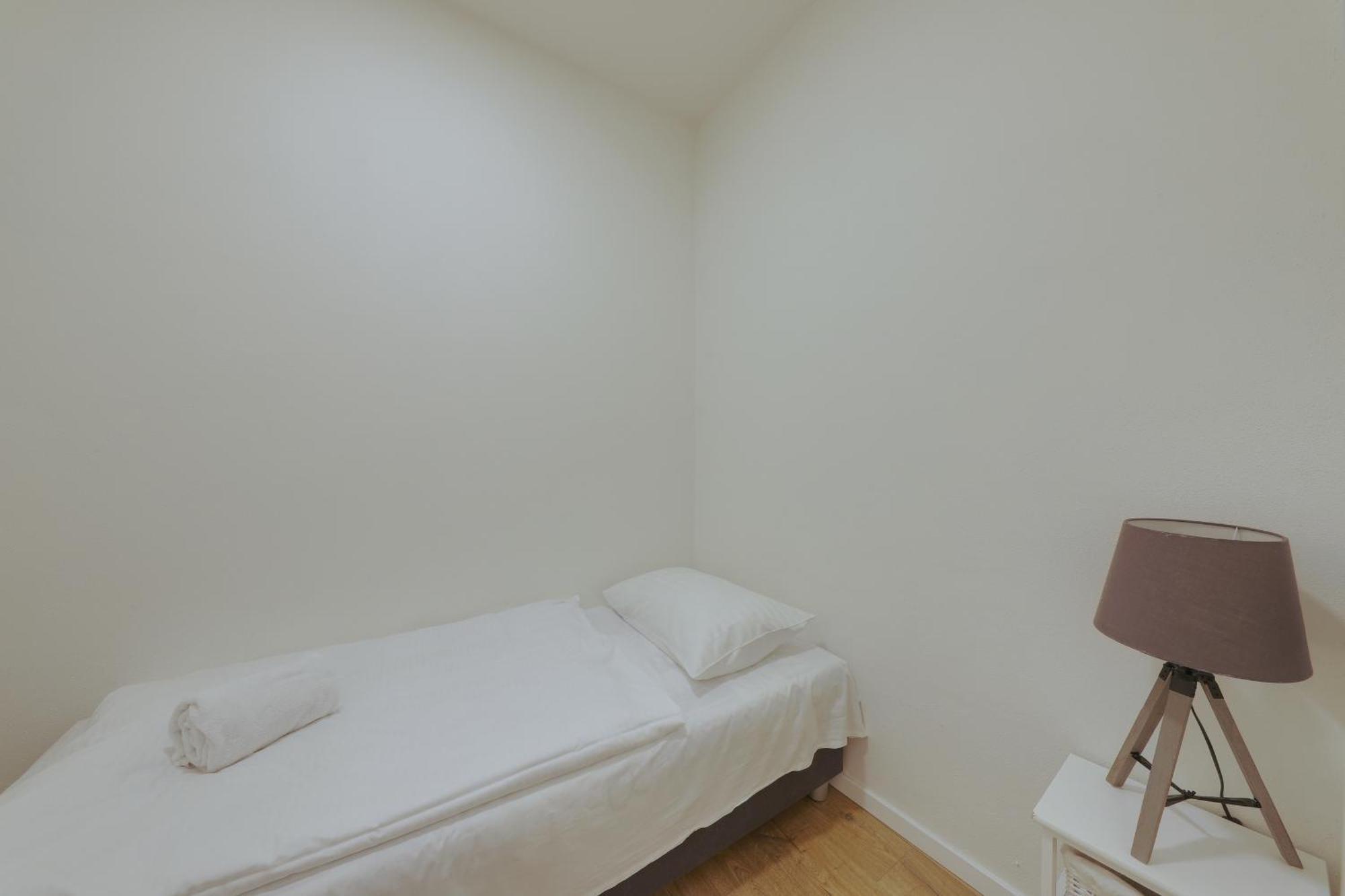 Shone Apartment Old Town 2 Bedroom ブラチスラヴァ エクステリア 写真