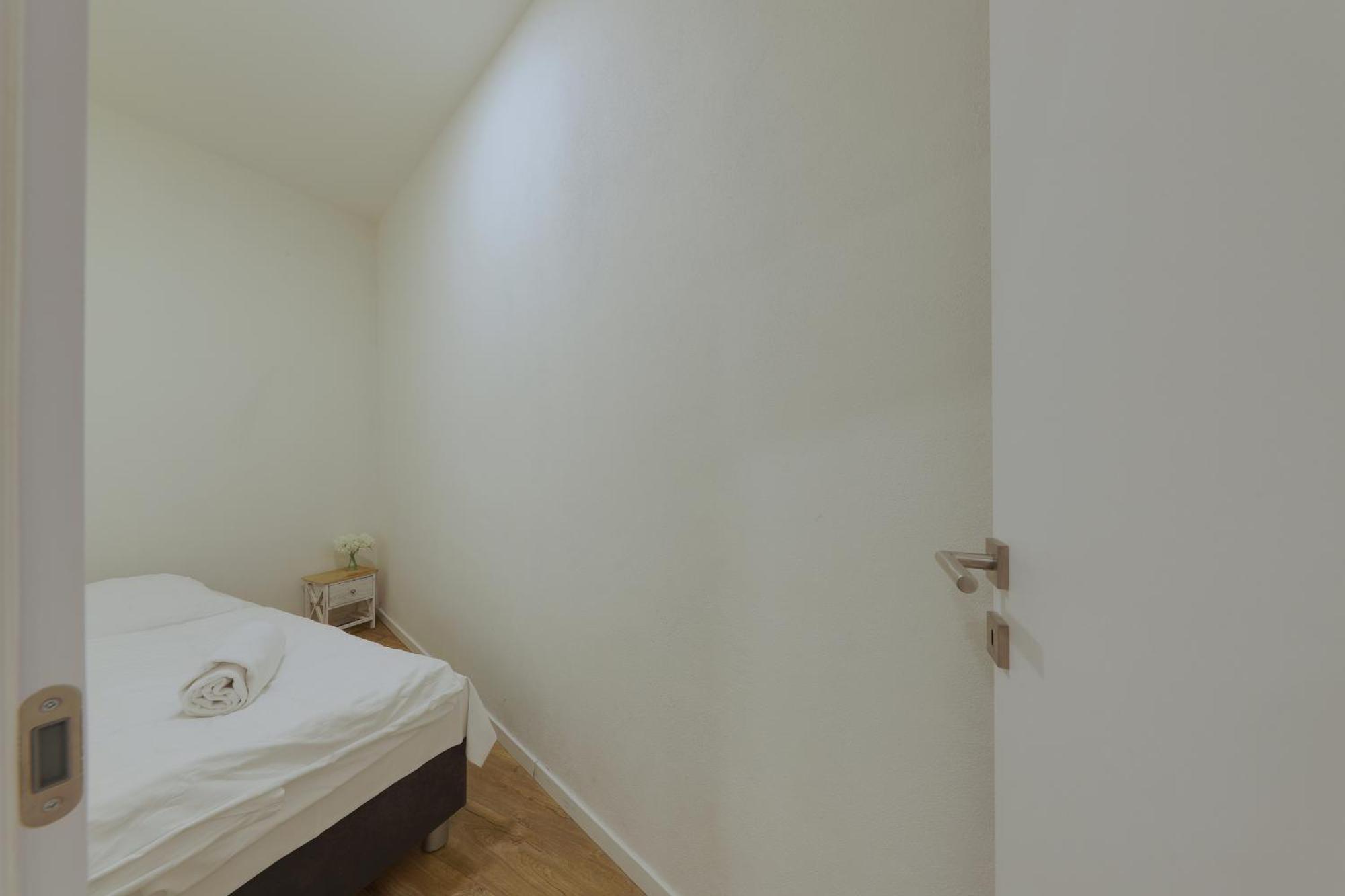 Shone Apartment Old Town 2 Bedroom ブラチスラヴァ エクステリア 写真
